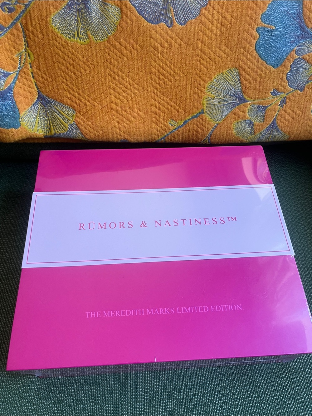 Meredith Marks Rumors and Nastiness Game Limited Edition - Hot Pink